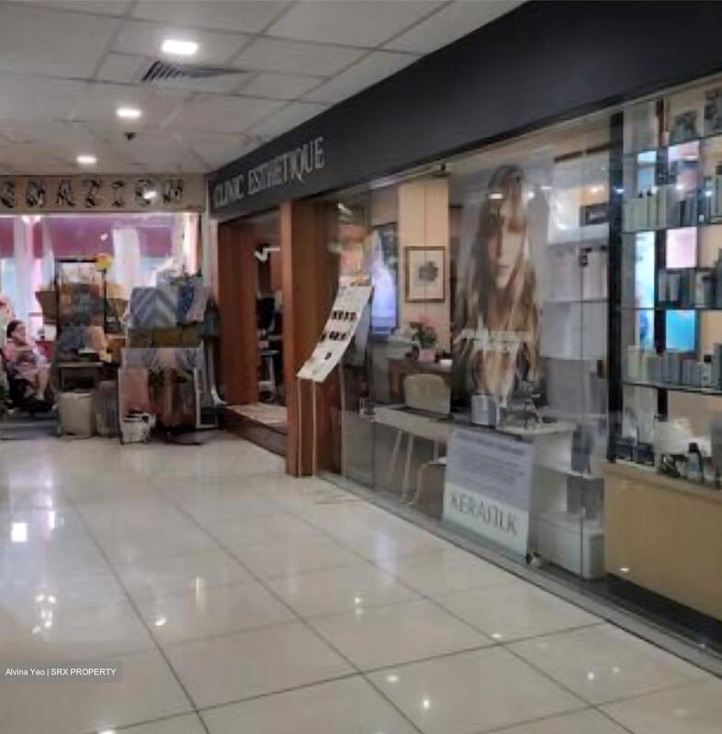 Holland Road Shopping Centre (D10), Retail #524783171